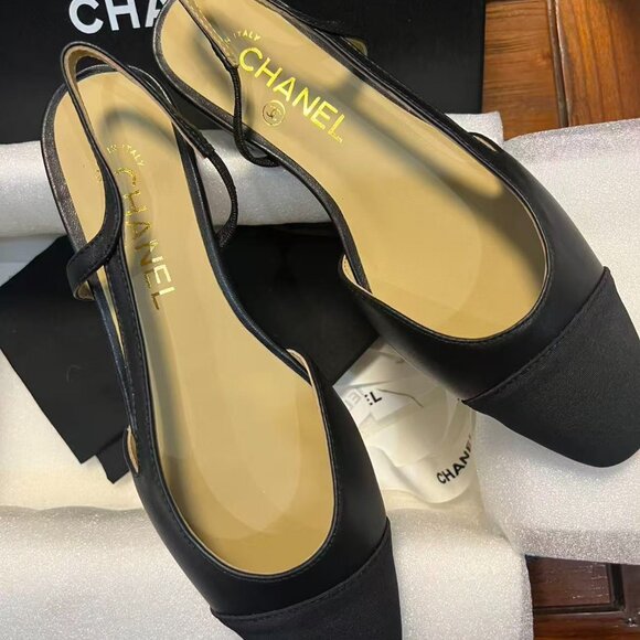 NEW CHANEL Black Slingback Flats Size 39 - Goatskin & Grosgrain - Picture 3 of 7